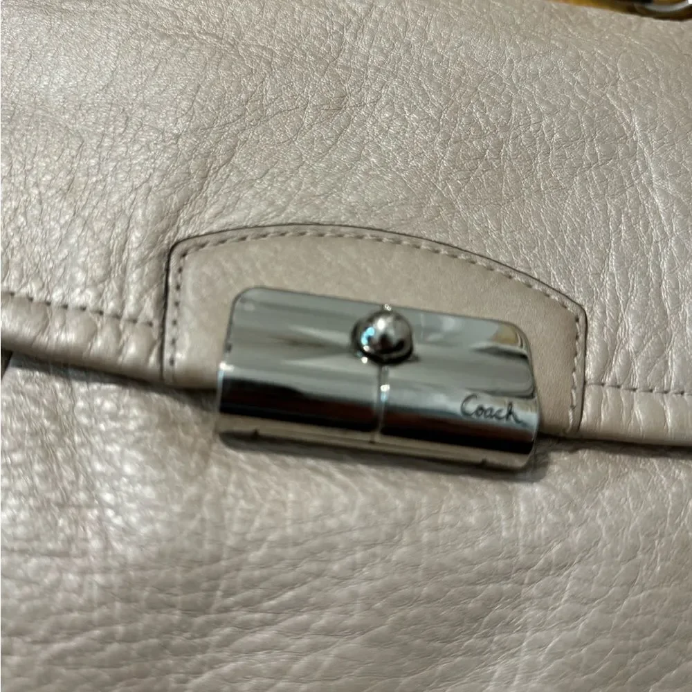 Coach Kristin Leather Large Hobo F22309 Champagne Silver Shoulder Handbag Purse